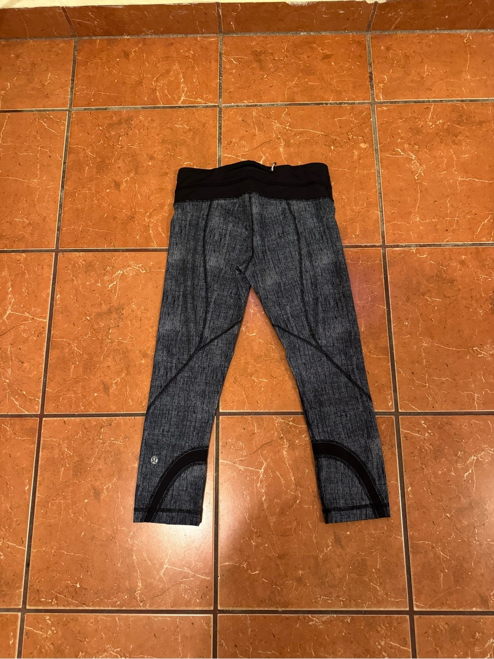 lululemon athletica Heathered Gray & Black Athletic Leggings